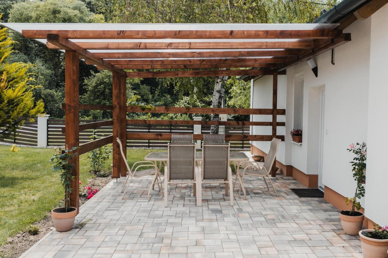 Dreko Panzio & Borbisztro Bed & Breakfast Gyorujbarat Bagian luar foto