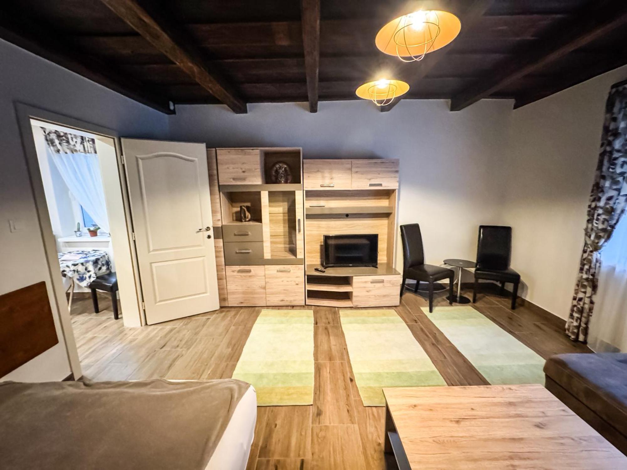 Dreko Panzio & Borbisztro Bed & Breakfast Gyorujbarat Bagian luar foto