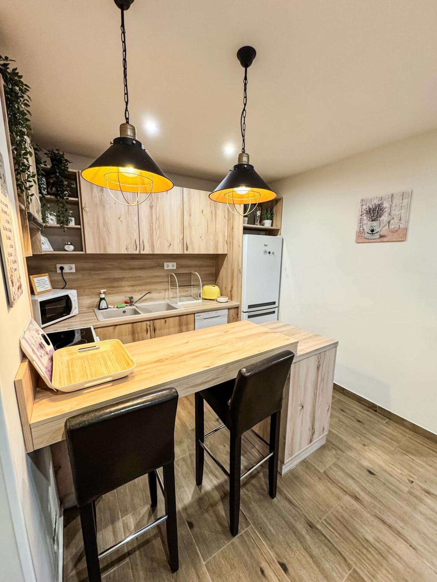 Dreko Panzio & Borbisztro Bed & Breakfast Gyorujbarat Bagian luar foto